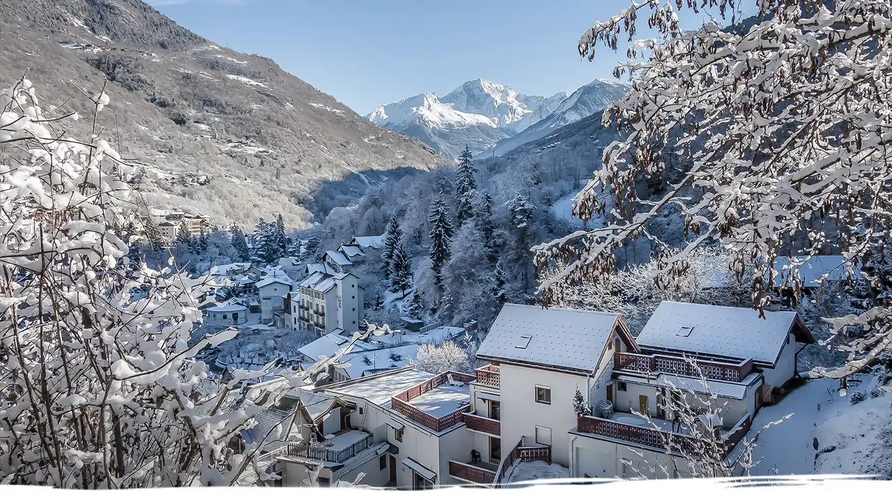 Brides-les-Bains, station de sport d'hiver et ski au coeur des 3 Vallées